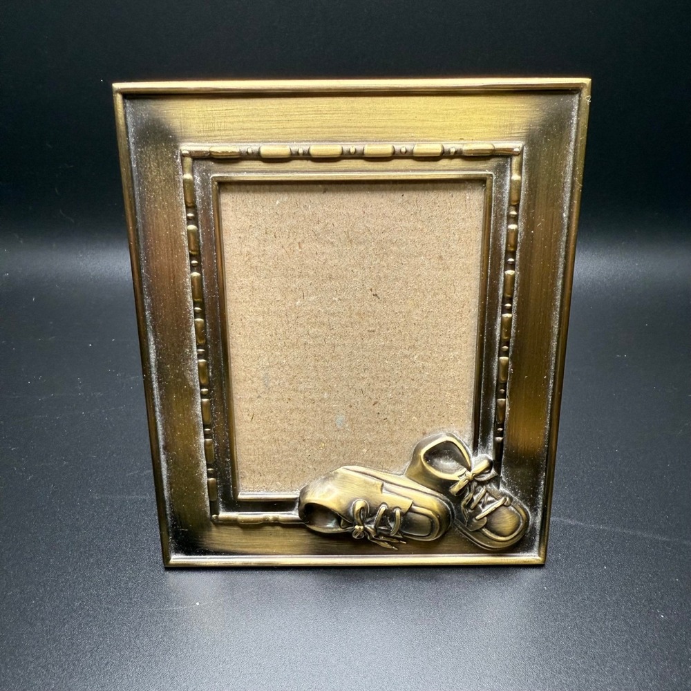 Vintage Style Photo Frame with Baby Shoes Accent‎ Brass Tone Tabletop 4x6